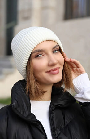 Sim Detaylı Kadın Bere RKŞ-1139 Ekru | Standart