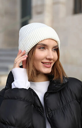 Sim Detaylı Kadın Bere RKŞ-1139 Ekru | Standart