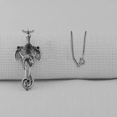 Ejderha Tasarımlı Siyah Zirkon Taşlı  925 Ayar Gümüş Erkek Kolye