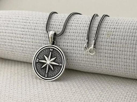 Yuvarlak Pusula Tasarılı 925 Ayar Gümüş Erkek Kolye