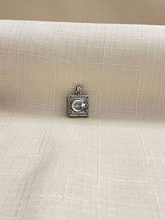 BAYRAK KARE MODEL 925 AYAR GÜMÜŞ KOLYE UCU