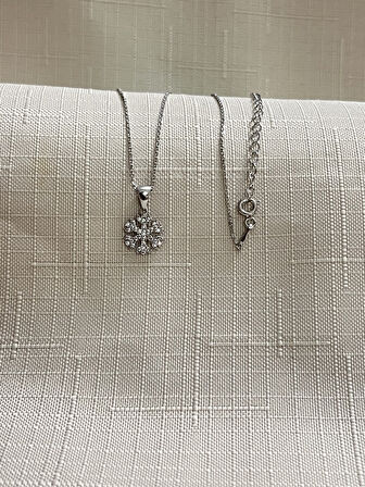 CEVŞEN TÜP MODEL 925 AYAR GÜMÜŞ KOLYE