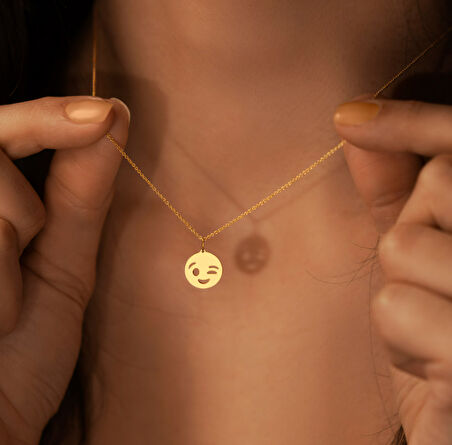 Göz Kırpma Emoji 14 Ayar Altın Kolye