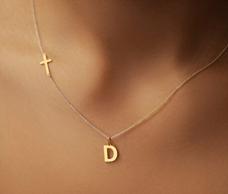 Haç Harf Yazılı 14 Ayar Altın Kolye