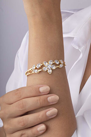 Zirkon Taşlı Yonca Altın Kaplama Çelik Kelepçe Bileklik