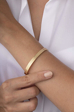 Gümüş Pazarım İşlemeli Bilezik Model Altın Kaplama Çelik Kadın Kelepçe Bilezik