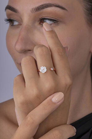 Gümüş Pazarım Manolya Çiçeği Kadın 925 Ayar Gümüş Yüzük 