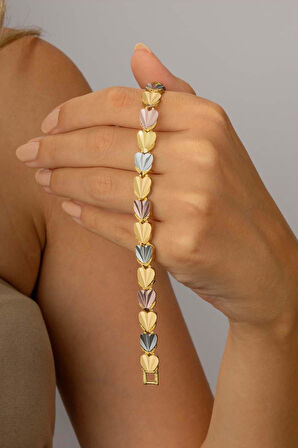 Gümüş Pazarım Kalp Motifli Altın Kaplama Çelik Kadın Bileklik