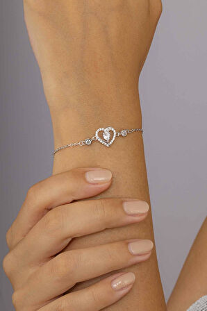 Gümüş Pazarım Kalp Figürlü Taşlı Gümüş Kadın Bileklik