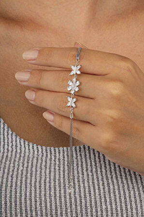 Gümüş Pazarım Yonca Kelebek Figürlü Gümüş Kadın Bileklik