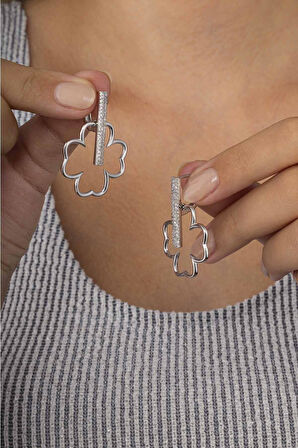 Gümüş Pazarım 4 Yapraklı Yonca Motifli 925 Ayar Gümüş J Kadın Küpe