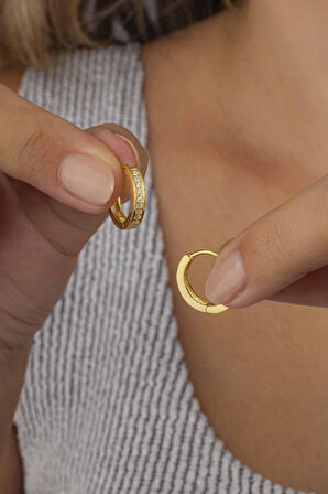 Gümüş Pazarım  Tek Sıra Altın Kaplama Gümüş Kadın Tamtur Küpe