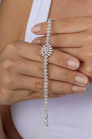 Gümüş Pazarım Pırlanta Montür Göz Model Gümüş Bileklik