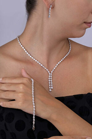 Gümüş Pazarım Pırlanta Montür Su Damlası Motifli Ful Taşlı 925 Ayar Gümüş Düğün Seti