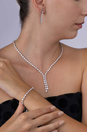 Gümüş Pazarım Pırlanta Montür Su Damlası Motifli Ful Taşlı 925 Ayar Gümüş Düğün Seti