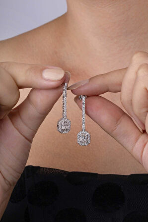 Gümüş Pazarım Baget Taşlı Rodyum Kaplama 925 Ayar Gümüş Küpe