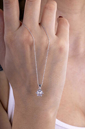 Gümüş Pazarım İYuvarlak Kesim 6 Tırnaklı Tektaş Gümüş Kadın Kolye