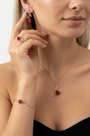 Gümüş Pazarım En Romantik Hediye: Kırmızı Gül 925 Ayar Gümüş Kolye Küpe Bileklik Yüzük Seti