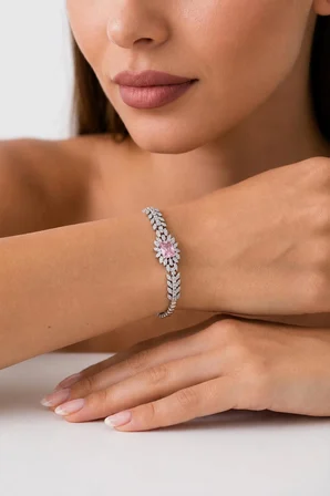 Gümüş Pazarım Prenses Serenadı Pembe Taşlı Detaylı Gümüş Bileklik