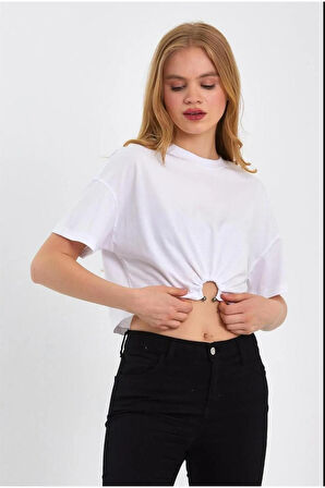 Metal Aksesuarlı T-Shirt