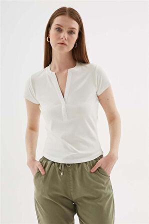 FASHION FRIENDS KADIN DÜĞME DETAYLI BLUZ 25Y0494K1