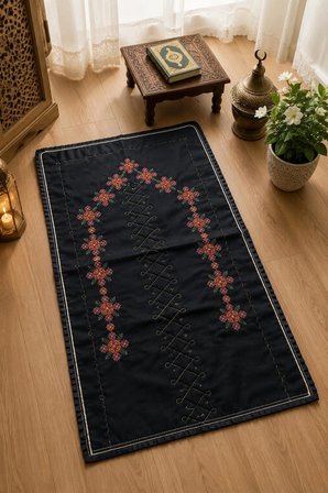 Çeyizlik Kanaviçe Etamin İşleme Nakışlı Siyah Seccade 70 X 120