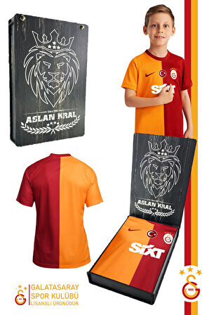 Galatasaray Orijinal Lisanslı 23-24 Parçalı Sarı Kırmızı Çocuk Forma Hediyelik Ahşap Kutulu