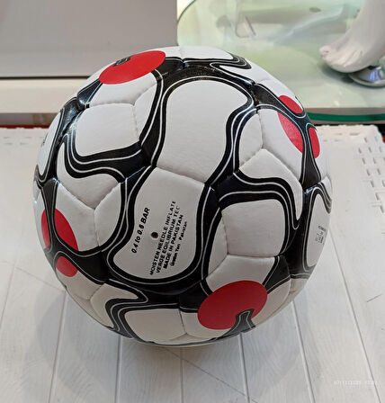 Delta Vega El Dikişli Futbol Topu, 5 Numara Beyaz-Siyah-Kırmızı