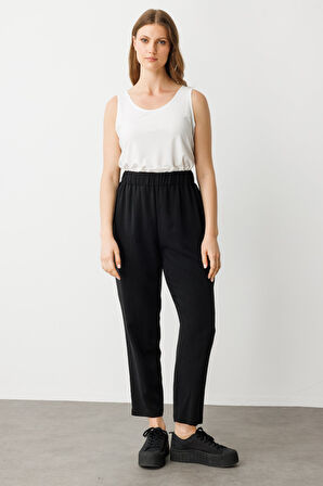 Ekol Kadın Büyük Beden Beli Lastikli Havuç Kesim Pantolon 7574 Siyah