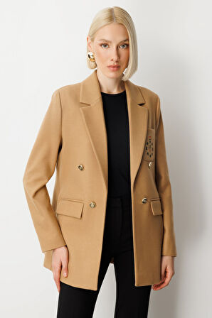 Ekol Kadın Önü Armalı Kapak Cepli Kaşe Ceket 5071 Camel