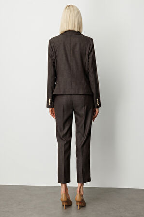 Ekol Kadın Yakası Broşlu Kapak Cepli Ceket 5113 Kahverengi