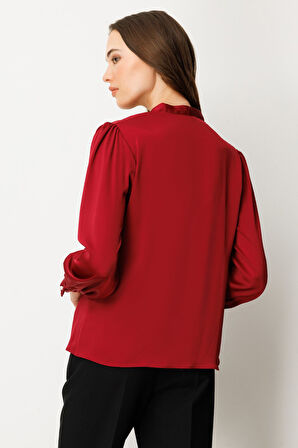 Ekol Kadın Kolye Aksesuarlı V Yaka Bluz 3013 Bordo