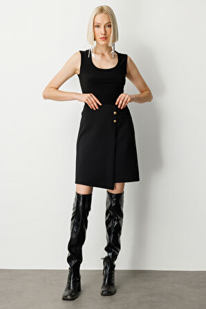 Ekol Kadın Asimetrik Kesim Süs Düğmeli Mini Etek 2007 Siyah