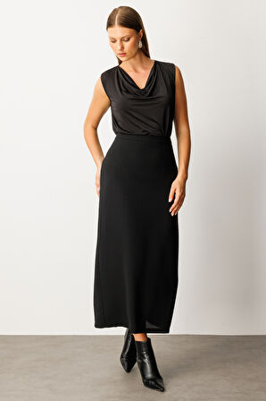 Ekol Kadın Büyük Beden Arkası Yırtmaç Görünümlü Krep Etek 2033 Siyah