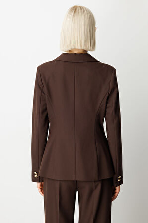 Ekol Kadın Omzu Vatkalı Düğme Aksesuarlı Ceket 5017 Kahverengi