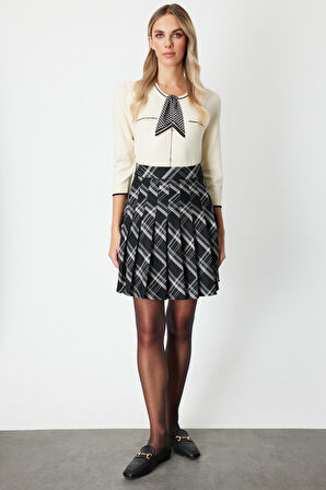 Ekol Kadın Piliseli Mini Etek 2047 Siyah