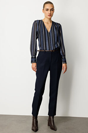 Beli Kemerli Dar Paça Pantolon 