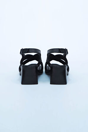 Kadın Topuklu Ayakkabı Z6912003-Siyah | 36