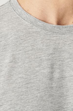 Erkek 3'lü Slim Fit Bisiklet Yaka %100 Pamuk Kısa Kollu Tişört