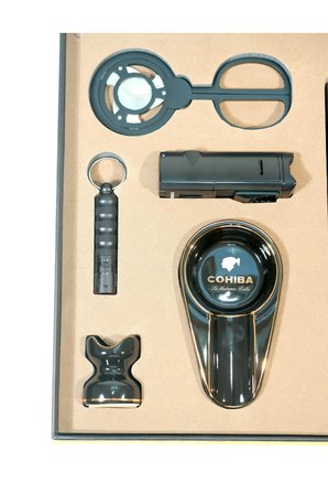 Cohiba 3 Torch Çakmak Küllük Makas Punch Sehpa Tüp Siyah Altılı Puro Seti TR9867