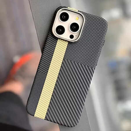 ŞOK FİYAT!! Iphone 16 Plus Uyumlu Karbon Fiber MagSafe Özellikli Kılıf