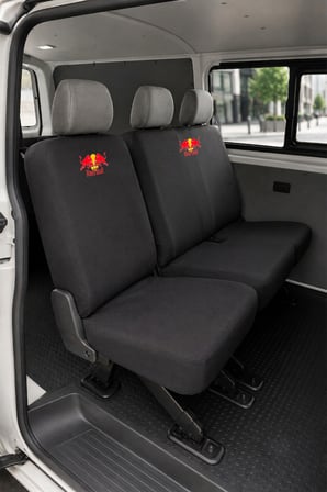 Volkswagen Transporter 4+1 - Siyah Penye Oto Koltuk Kılıfı - RED BULL Baskılı
