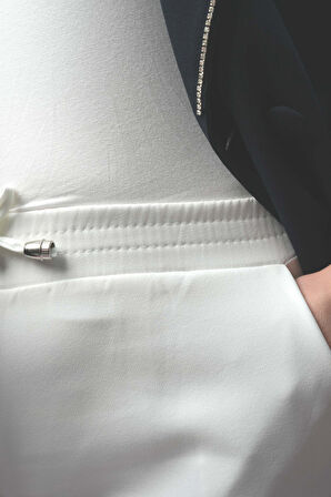 Kadın Dar Kalıp Havuç Pantolon Bel Lastikli Pantolon Beyaz