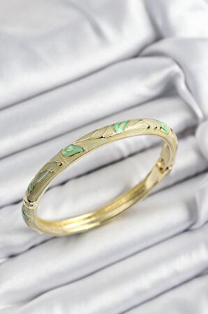 Mineli Pirinç Yeşil Yaprak Motifli Gold Renk Kadın Kelepçe - Lisinya