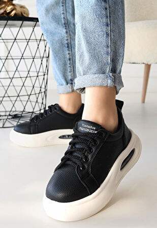 Chris Siyah Cilt Bağcıklı Spor Ayakkabı - Lisinya