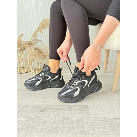 Cata Siyah Cilt Beyaz Detaylı Spor Ayakkabı - Lisinya