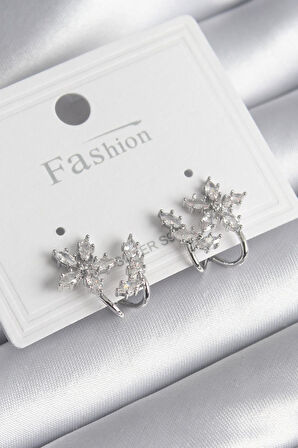 Pirinç Gümüş Renk Zirkon Taşlı Çiçek Model Kadın Küpe - Lisinya