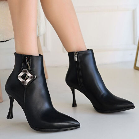 Moose Siyah Cilt Topuklu Bot - Lisinya