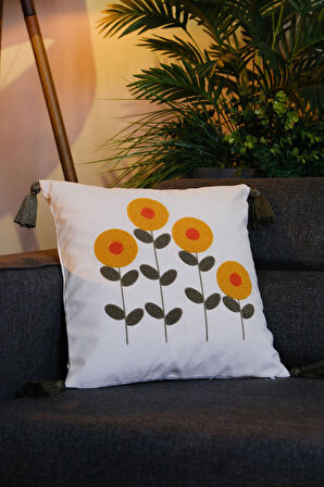 Püsküllü Punch Panç Nakışlı Kırlent Kılıfı Çiçek 43x43cm