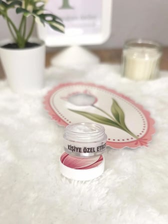 Pamuğum Atelier Pembe Lale Desenli 5ml Krem Kutulu Nişan Hediyelik (25 Adet)